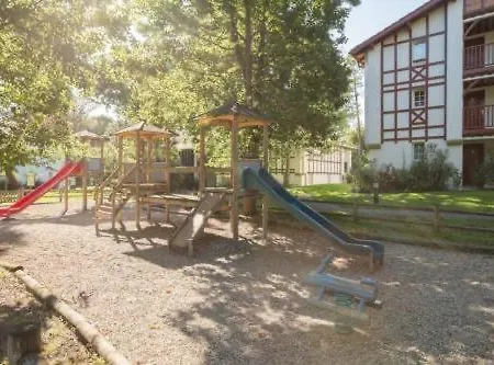 Appartement T2 Au Cœur Du Golf Avec Piscine Entre Lac&océan - Ménage Inclus