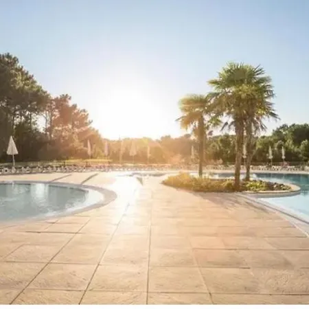 T2 Au Coeur Du Golf Avec Piscine Entre & Ocean - Menage Inclus Apartment *